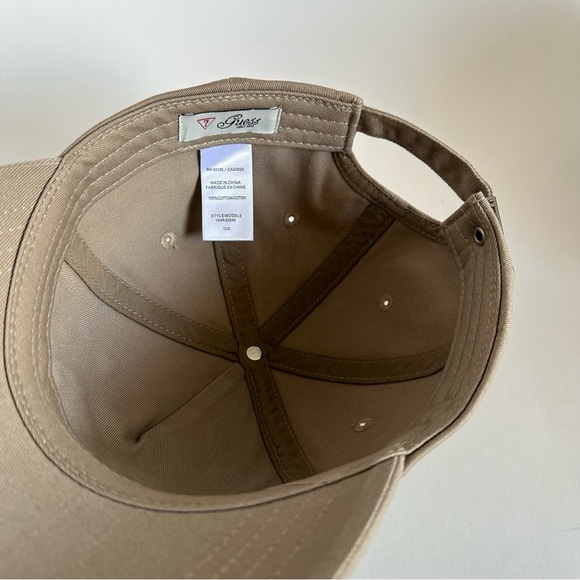 Guess Women’s Baseball Hat StrapBack Beige - Picture 8 of 12